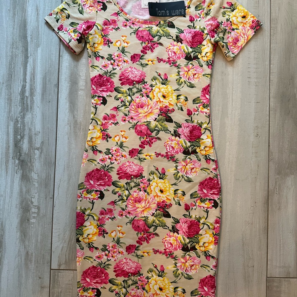 3/$20 Pink and Yellow Sheath Dress